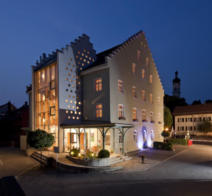 Hotel Angerbraeu ムルナウ・アム・スタッフェルゼー エクステリア 写真